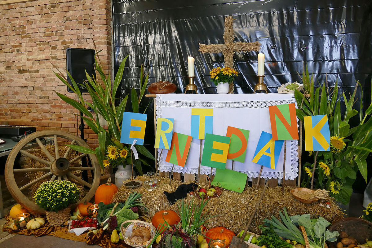 Ökumenischer Familiengottesdienst zum Erntedankfest